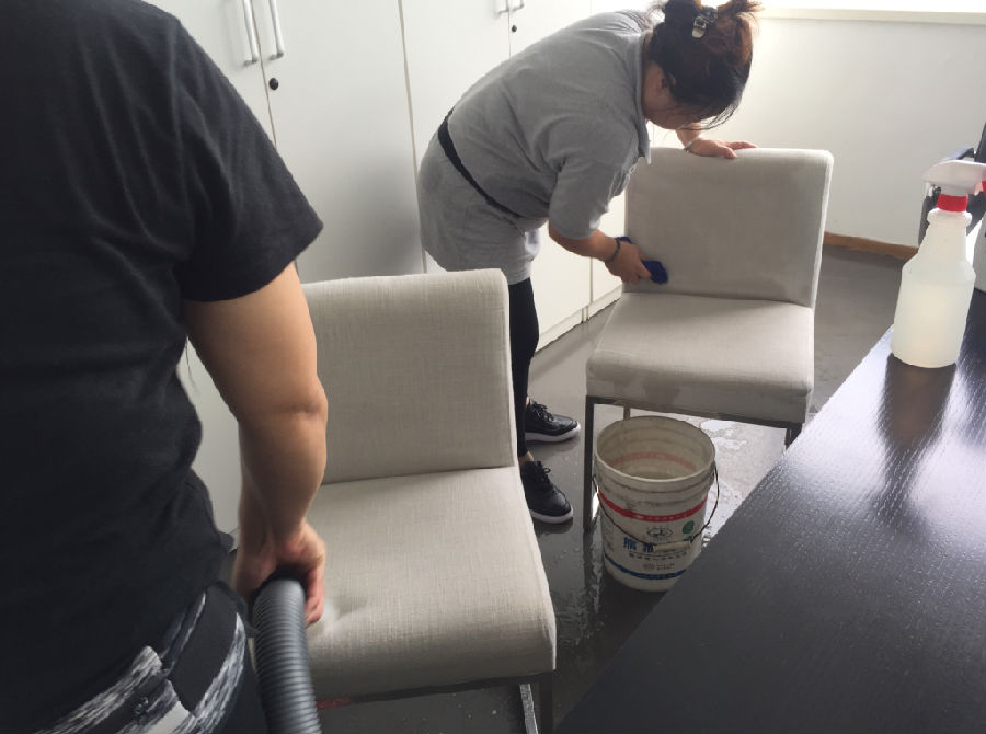 龙州县沙发清洗案例